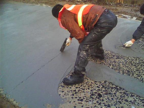 濰坊鴻吉特建材科技有限公司,減水劑生產(chǎn)商,混凝土強度增效劑,混凝土